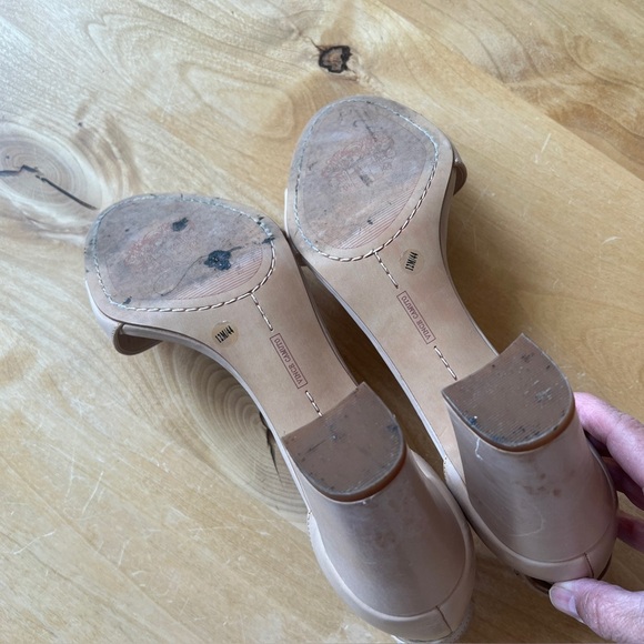 VINCE CAMUTO CORLINA ANKLE STRAP HEELED SANDAL 12M BEIGE MINIMALIST NEUTRAL CHIC - Picture 12 of 12